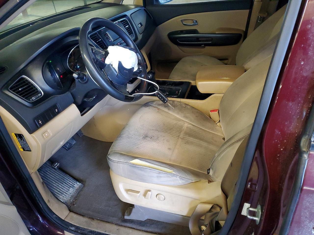 2016 KIA Sedona lx