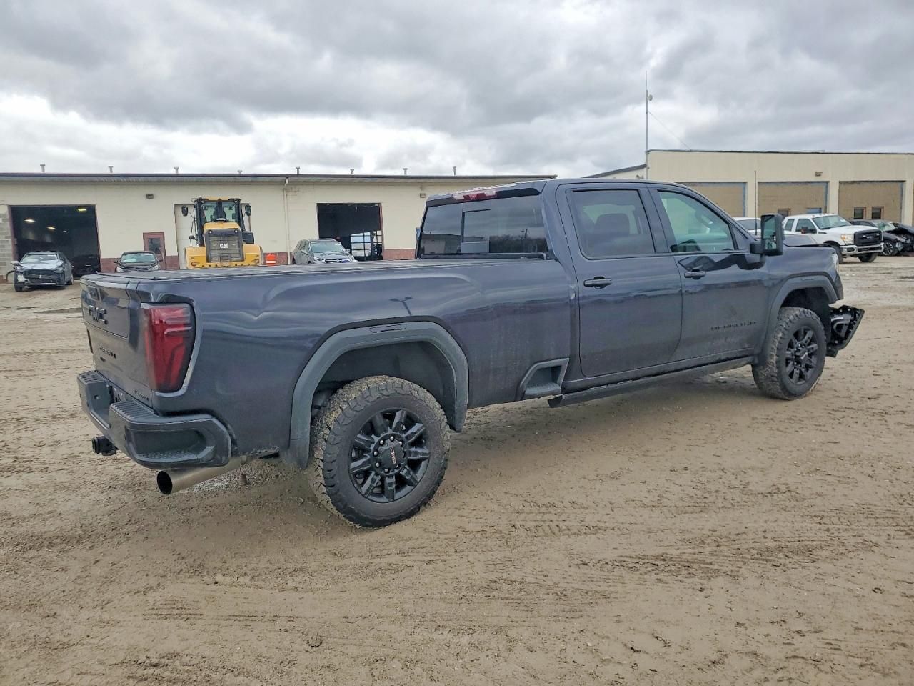 2025 GMC Sierra K3500 Denali