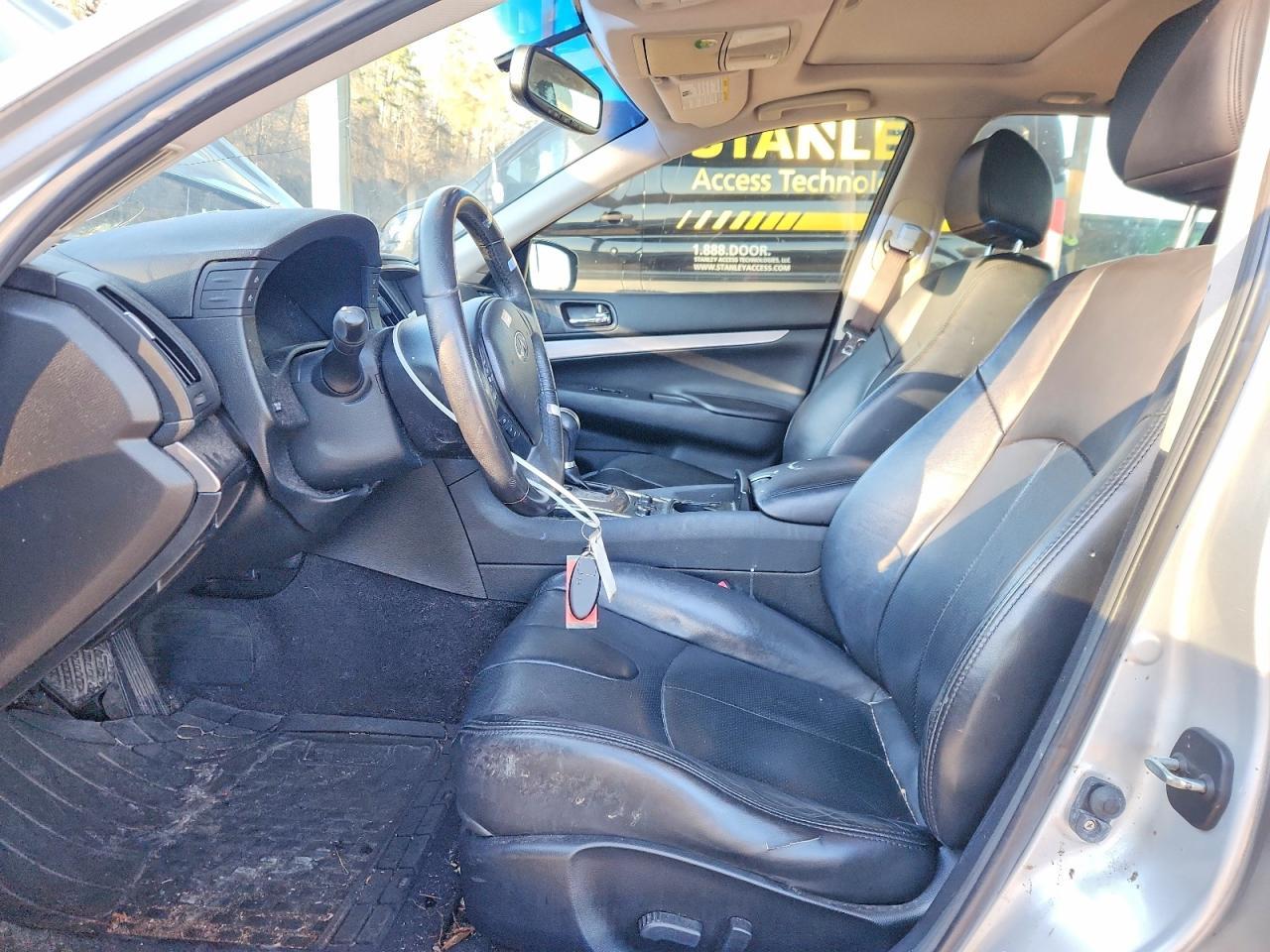 2015 Infiniti Q40