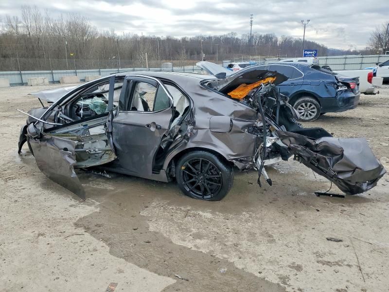 2018 Toyota Camry xse