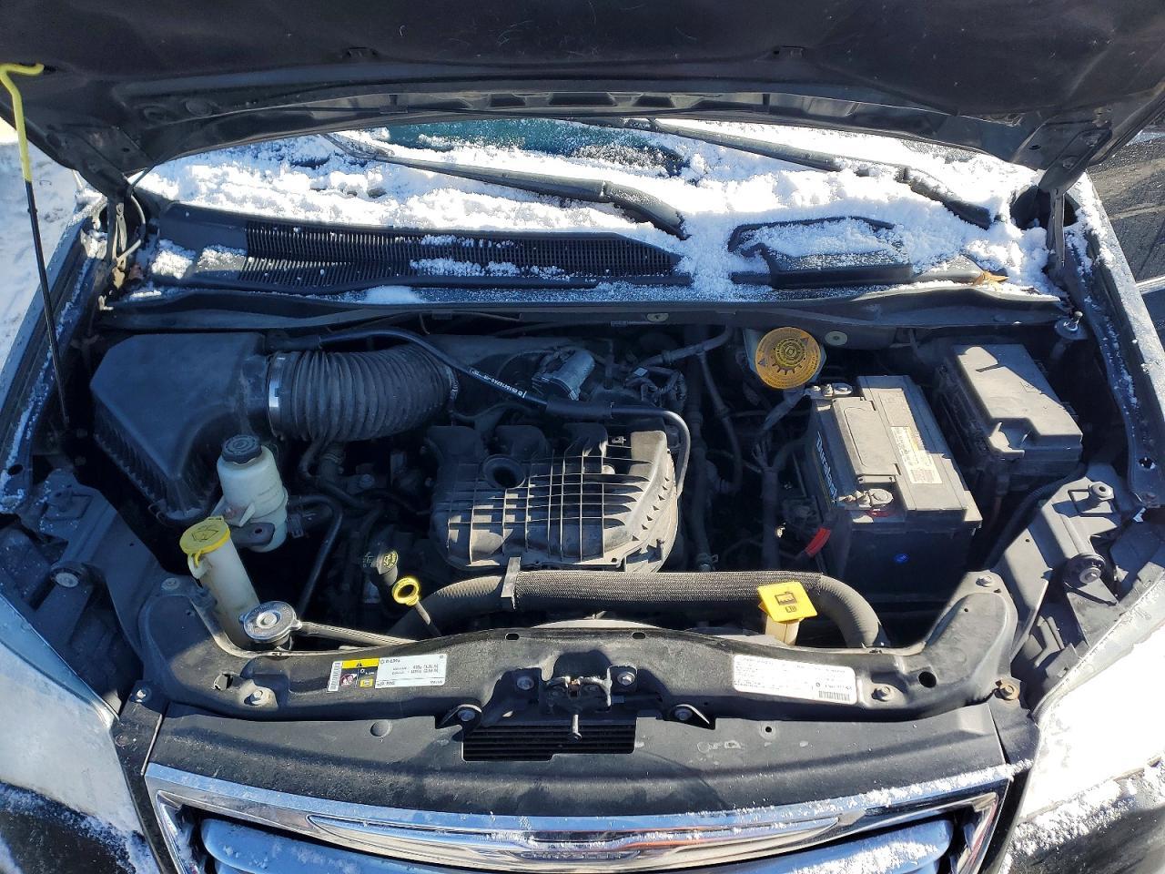 2015 Chrysler Town & Country Touring l
