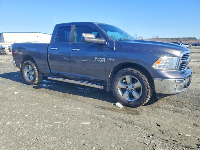2015 Dodge Ram 1500 slt