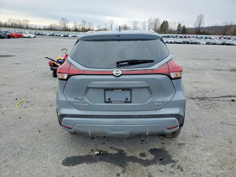 2021 Nissan Kicks sv