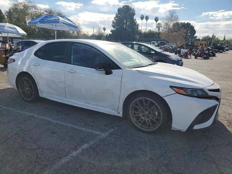 2024 Toyota Camry se Night Shade