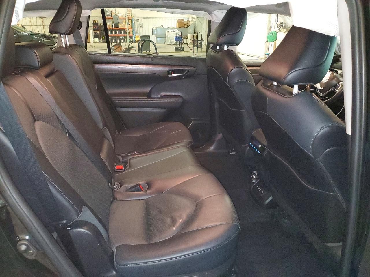 2022 Toyota Highlander Limited