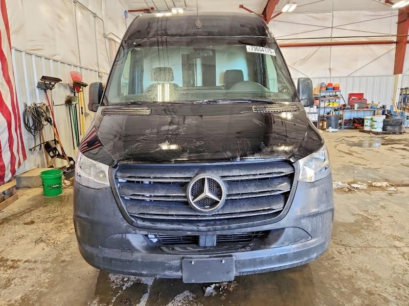 2020 Mercedes-Benz 2020 Mercedes Benz Sprinter 2500 Delivery van