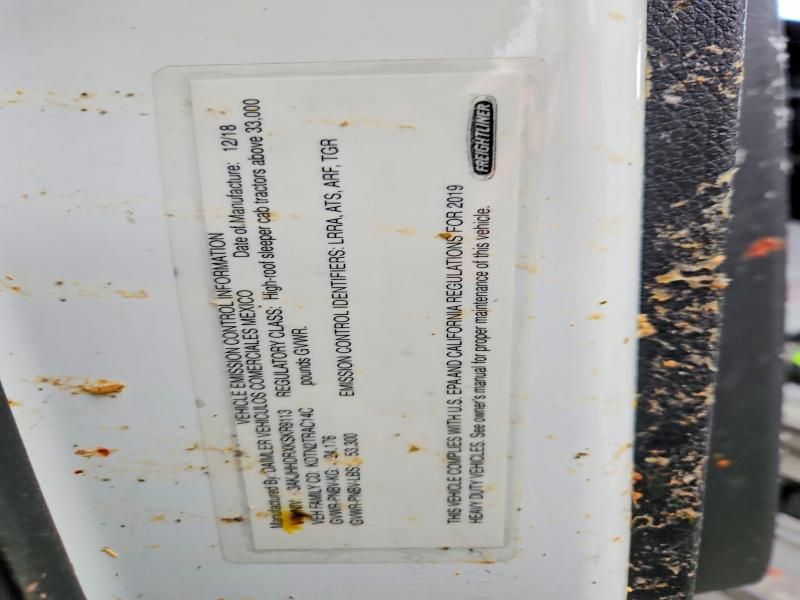 2019 Freightliner Cascadia 126