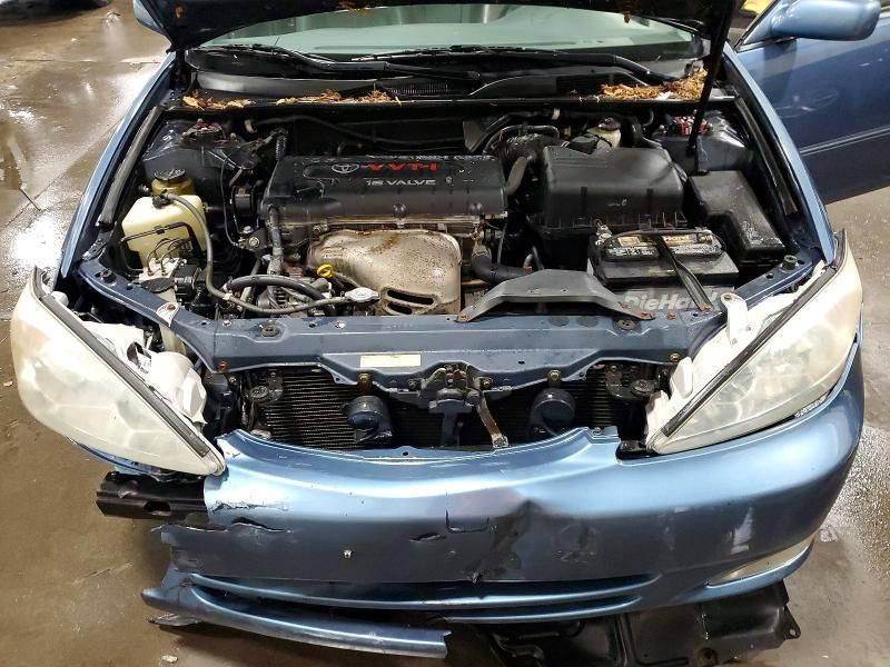 2003 Toyota Camry le