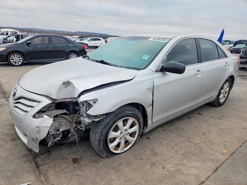 2011 Toyota Camry le