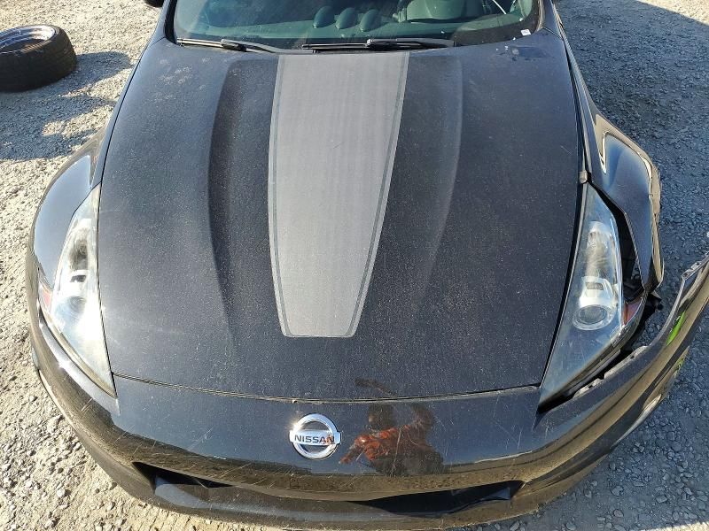 2018 Nissan 370z Base