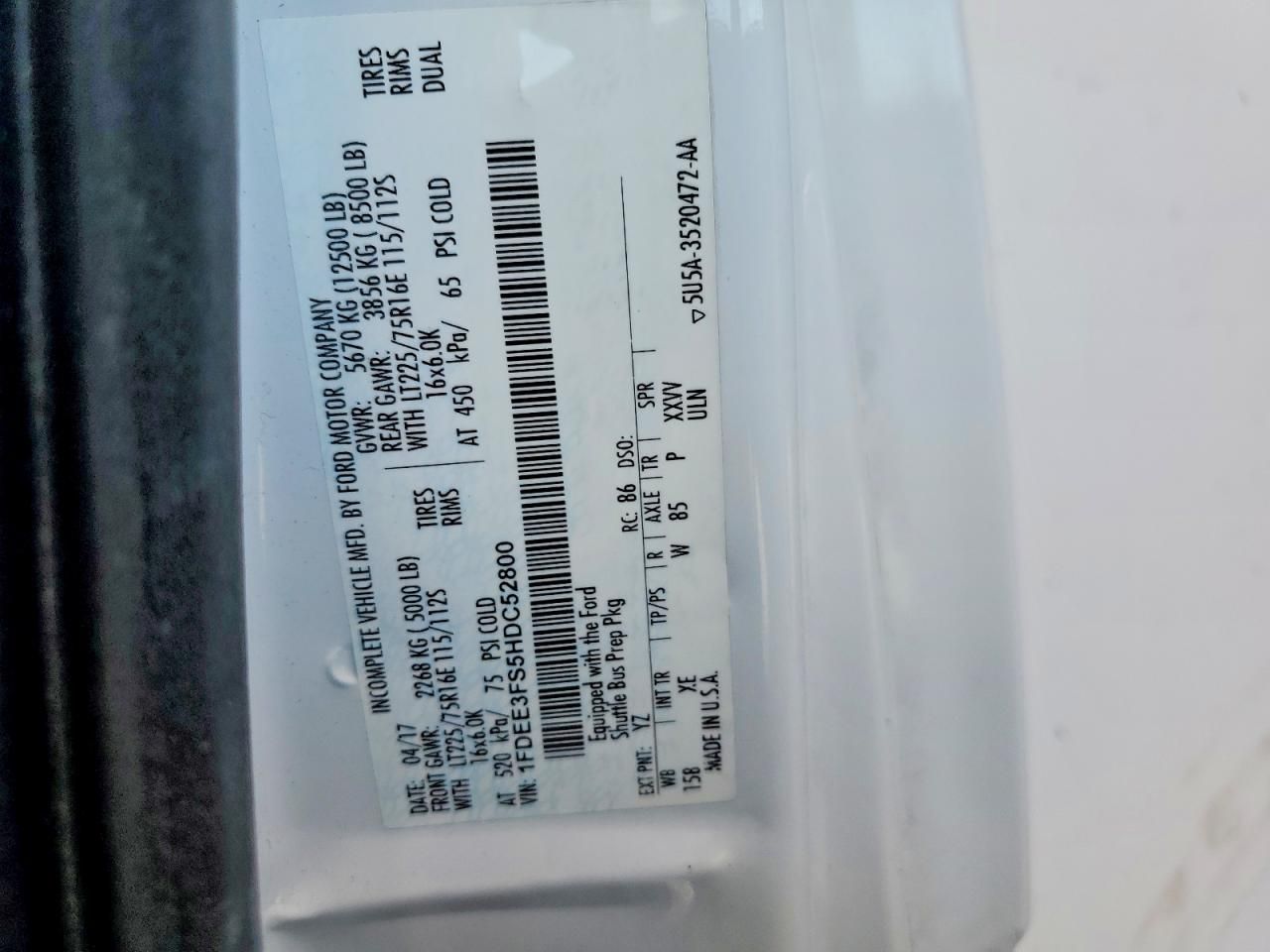 2017 Ford Econoline E350 Super Duty Cutaway Van