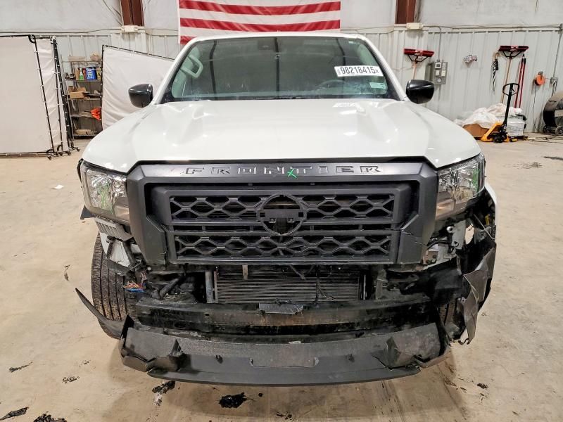 2024 Nissan Frontier s