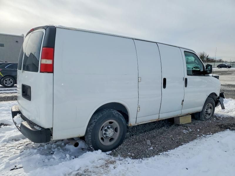 2009 Chevrolet Express G2500 Utility / Service van