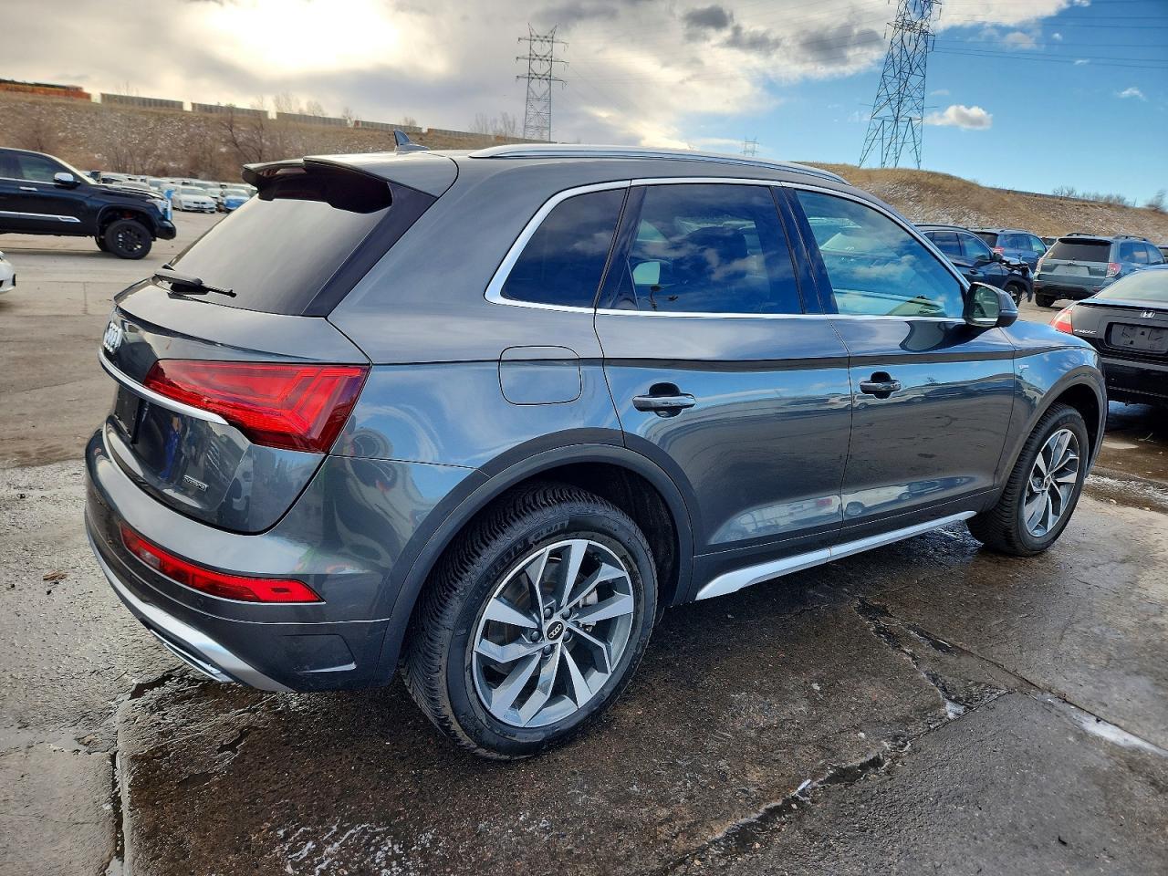 2022 Audi Q5 Premium Plus 45