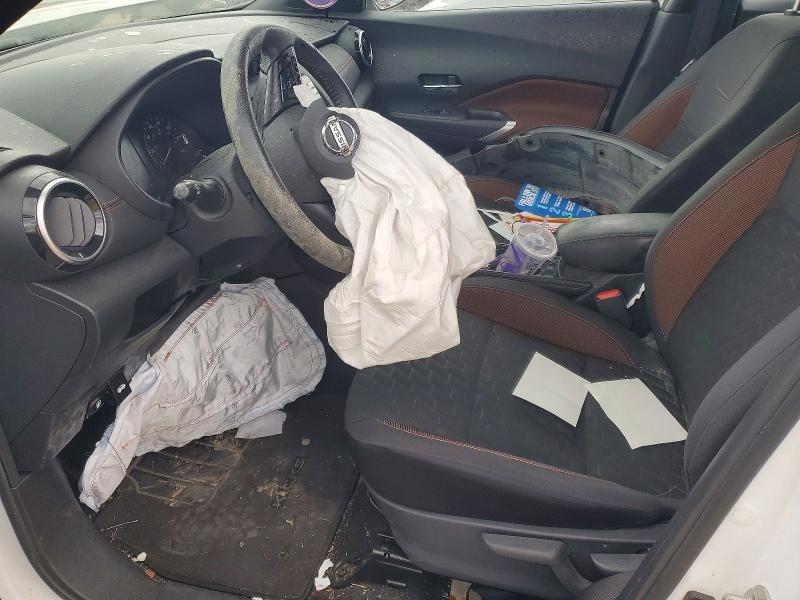 2021 Nissan Kicks sr