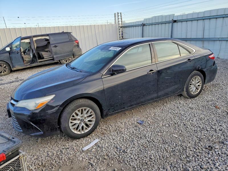 2017 Toyota Camry le