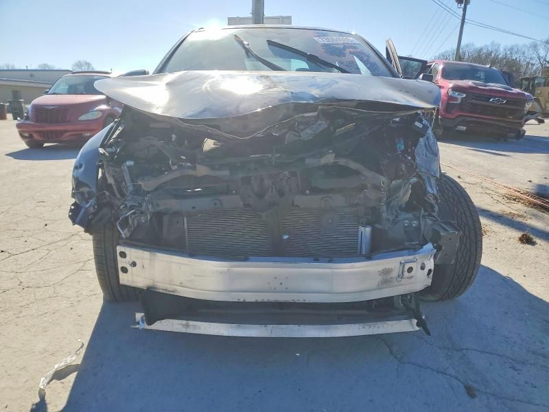 2022 Toyota C-hr xle