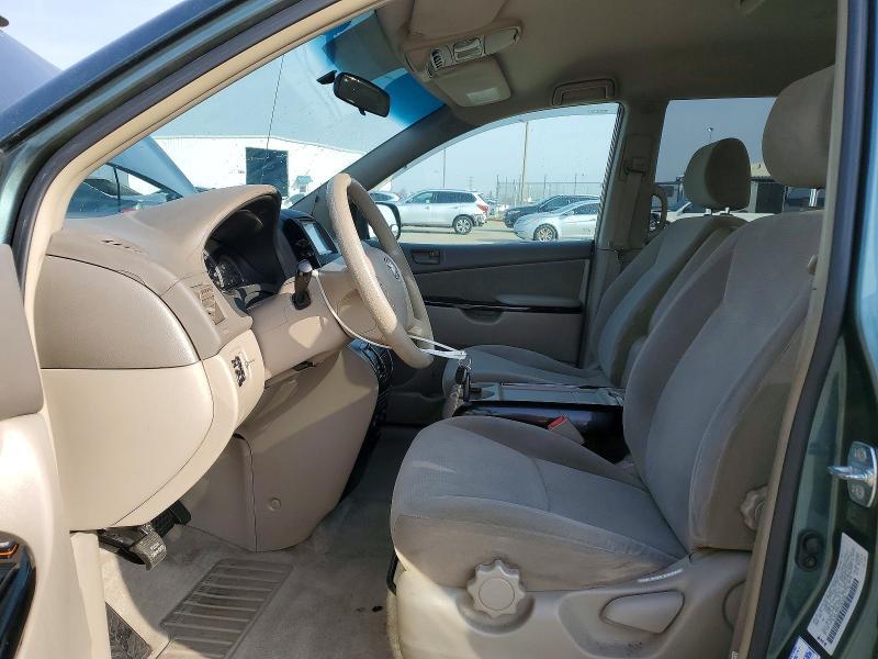 2004 Toyota Sienna ce