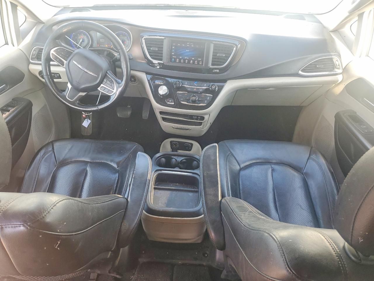 2019 Chrysler Pacifica Touring l