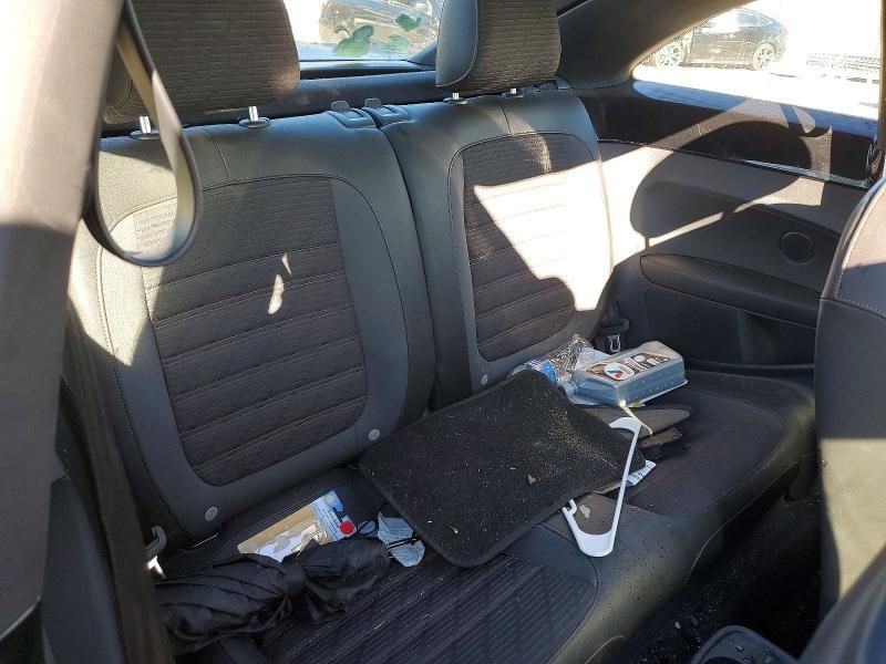 2013 Volkswagen Beetle Turbo