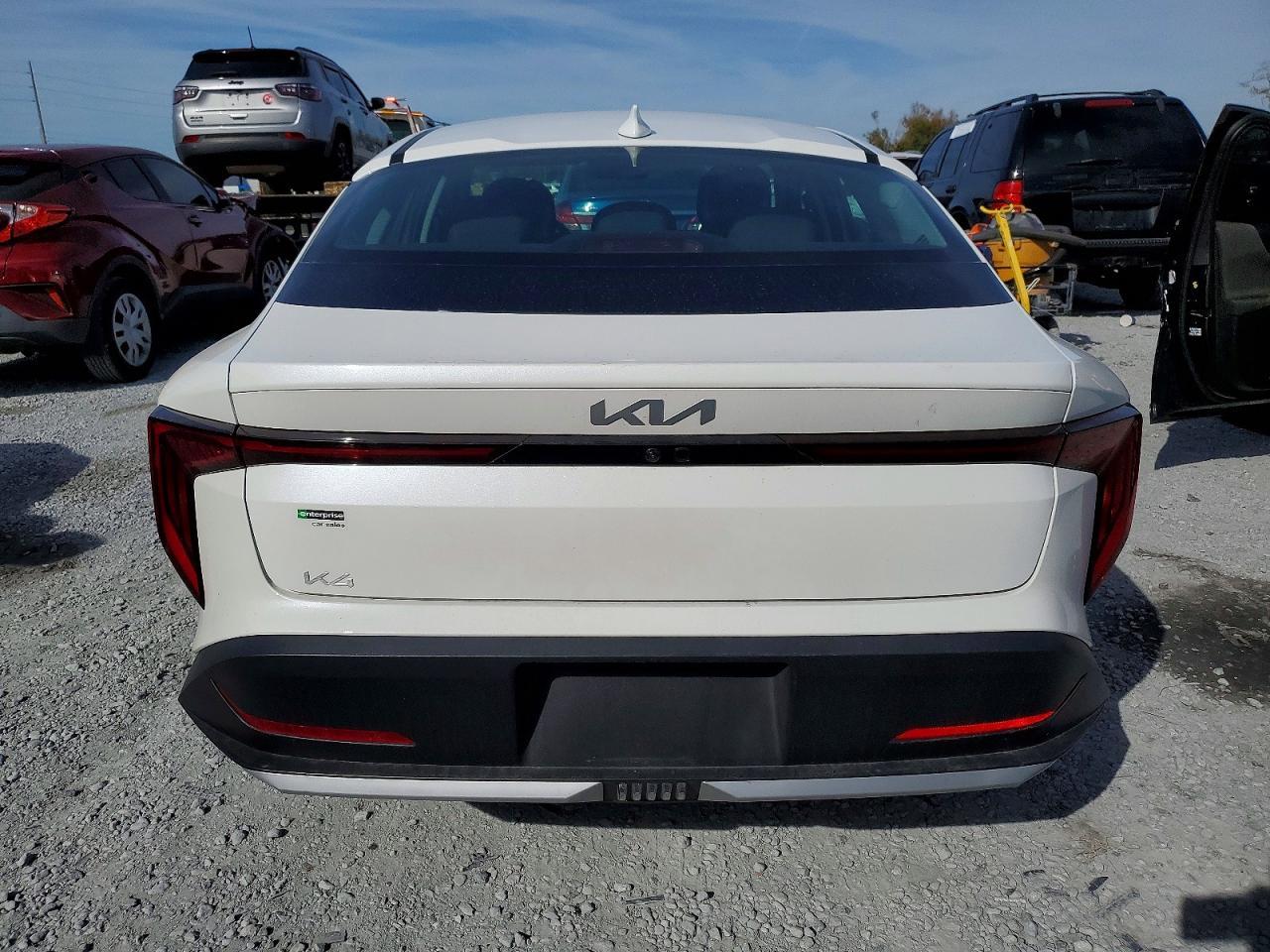 2025 KIA K4 lx