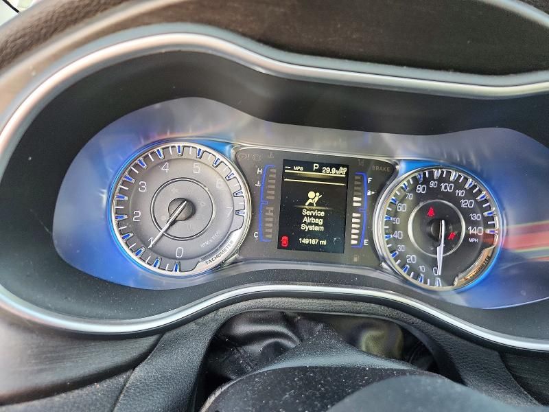 2016 Chrysler 200 Limited