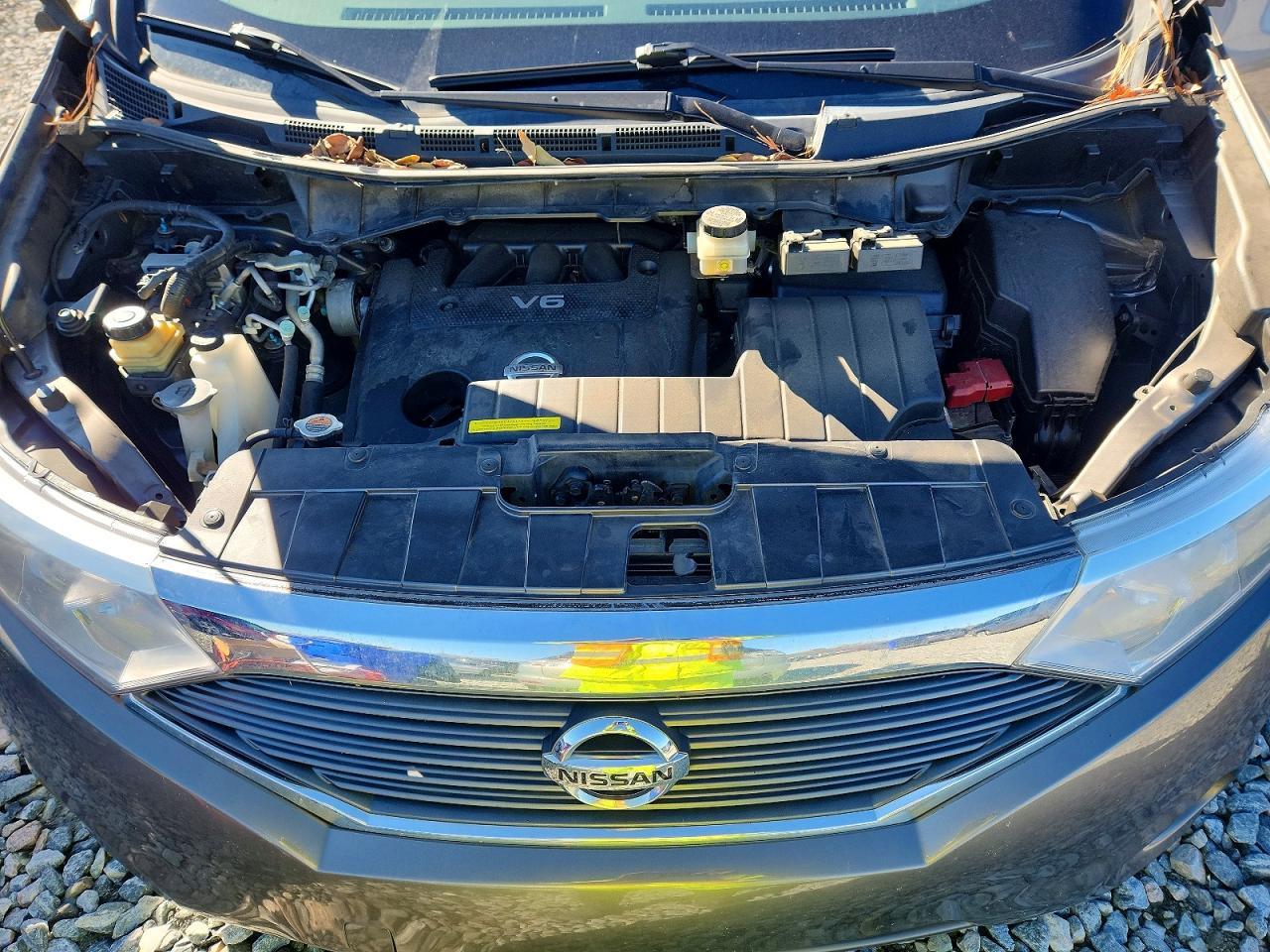 2014 Nissan Quest s
