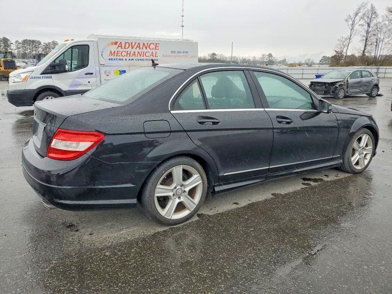 2011 Mercedes-Benz C300