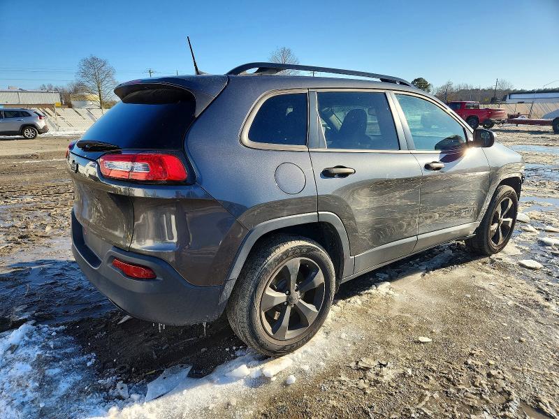 2017 Jeep Cherokee Sport