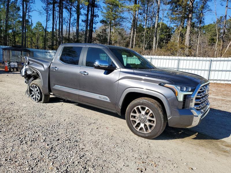 2024 Toyota Tundra Crewmax Platinum