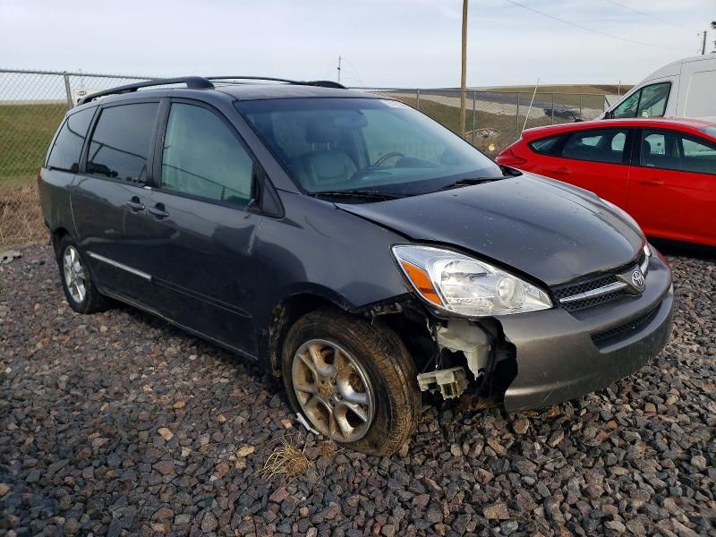 2005 Toyota Sienna xle