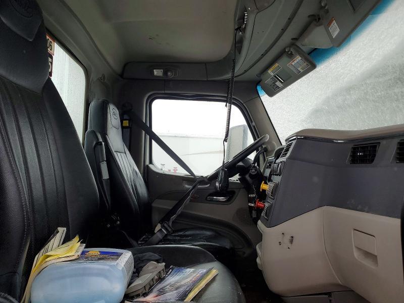 2022 Peterbilt 567