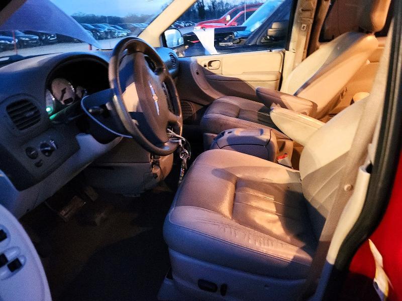 2006 Chrysler Town & Country Touring