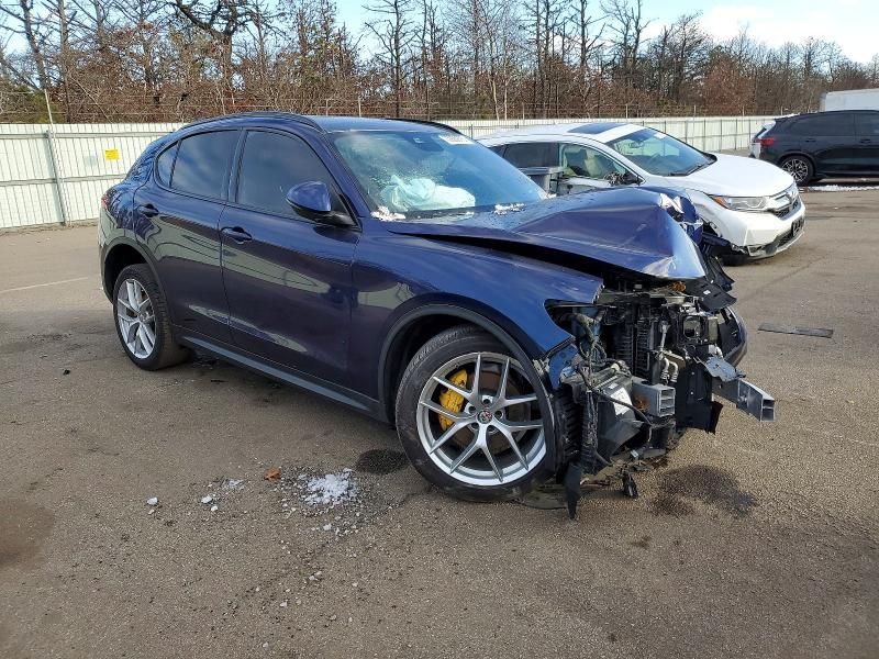 2019 Alfa Romeo Stelvio ti