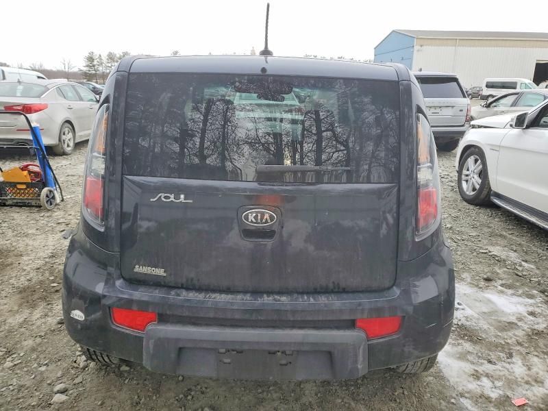 2010 KIA Soul +