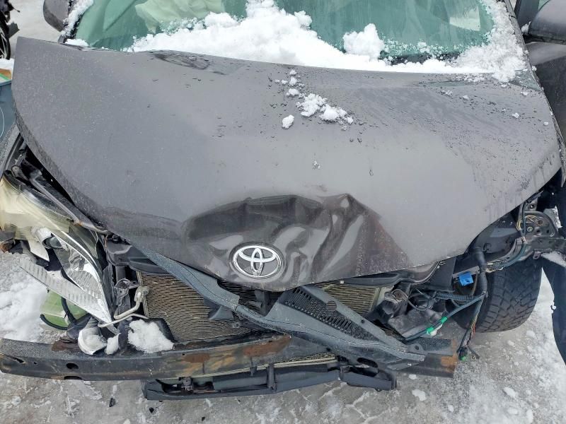 2011 Toyota Sienna le