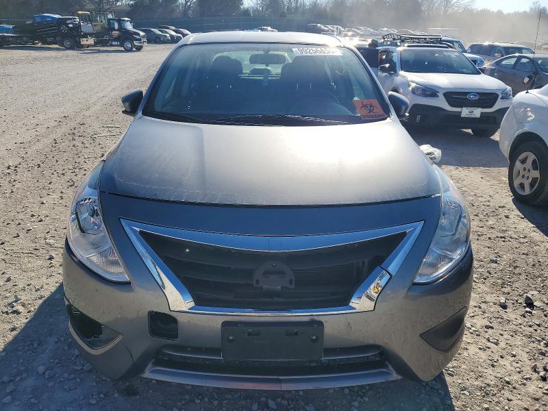 2019 Nissan Versa s