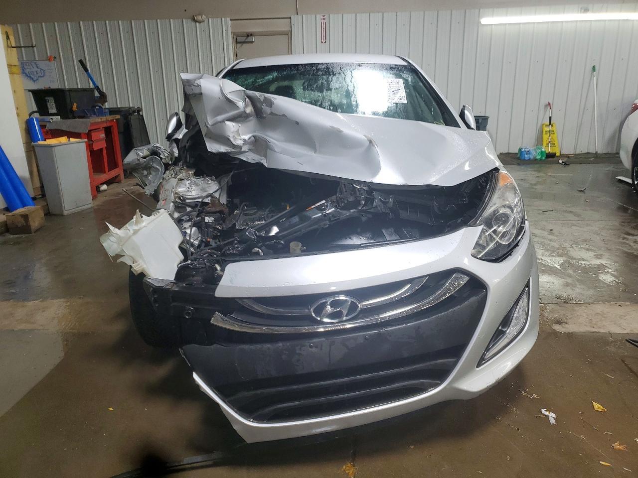 2013 Hyundai Elantra gt Base