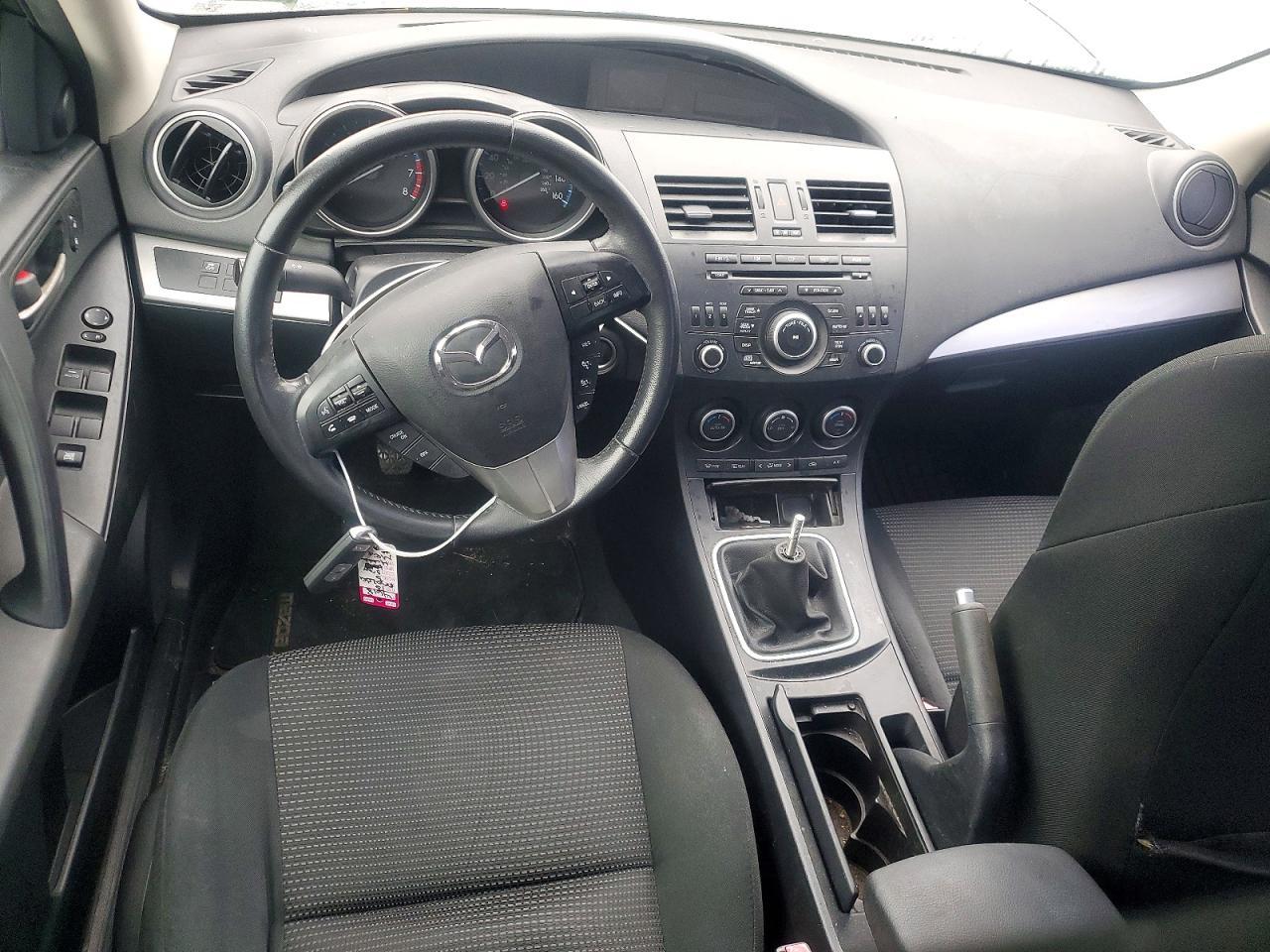 2013 Mazda 3 I