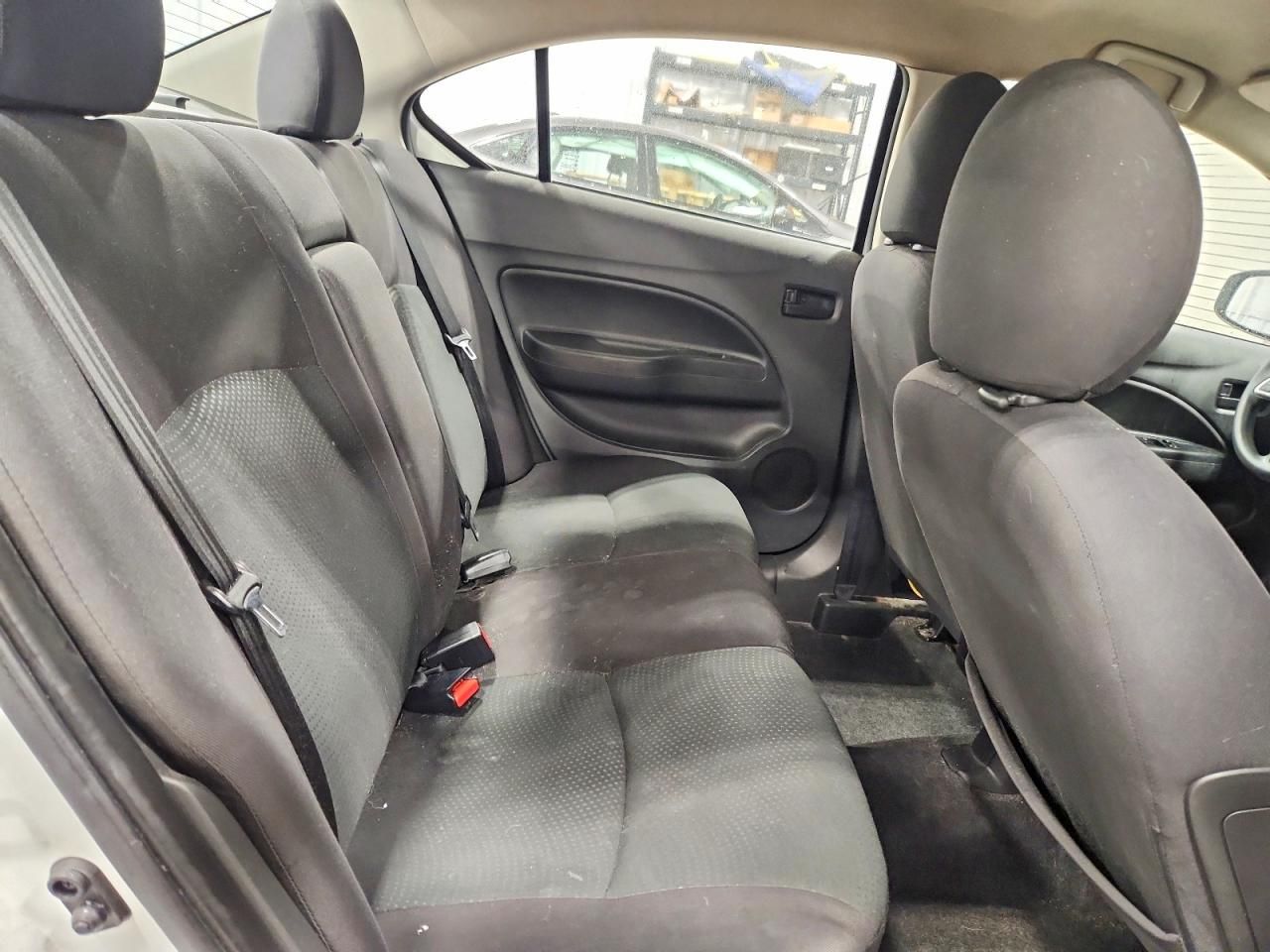 2019 Mitsubishi Mirage G4 es