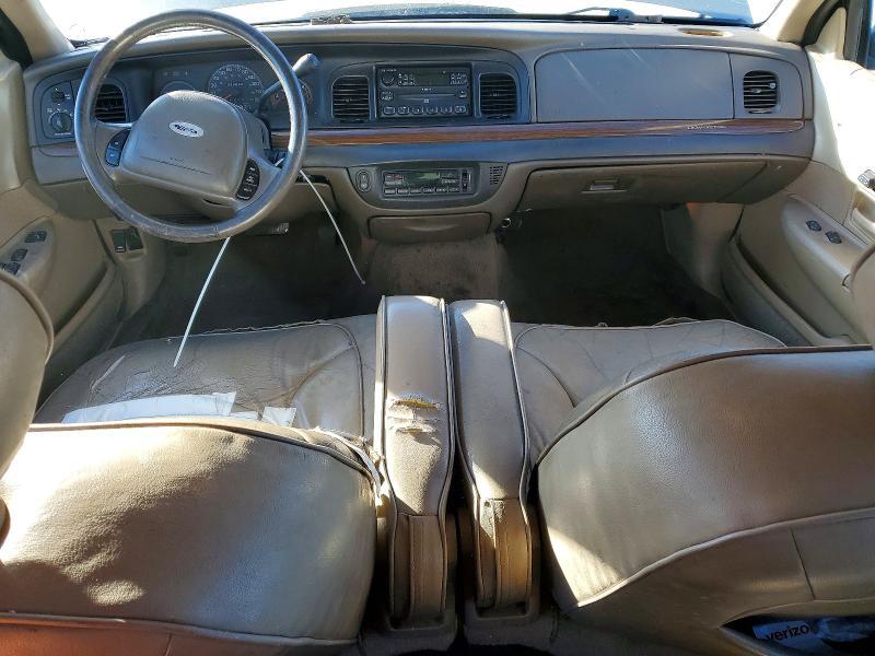 2001 Ford Crown Victoria lx