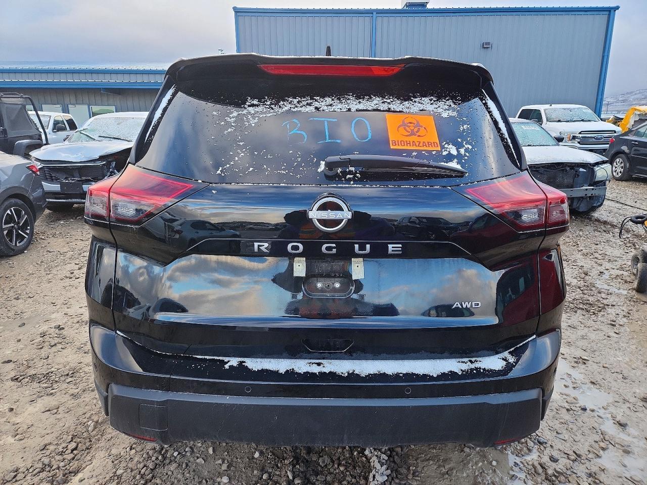 2025 Nissan Rogue sv