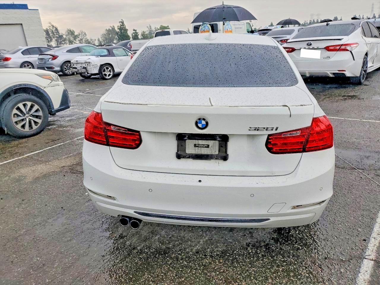 2014 BMW 328 i