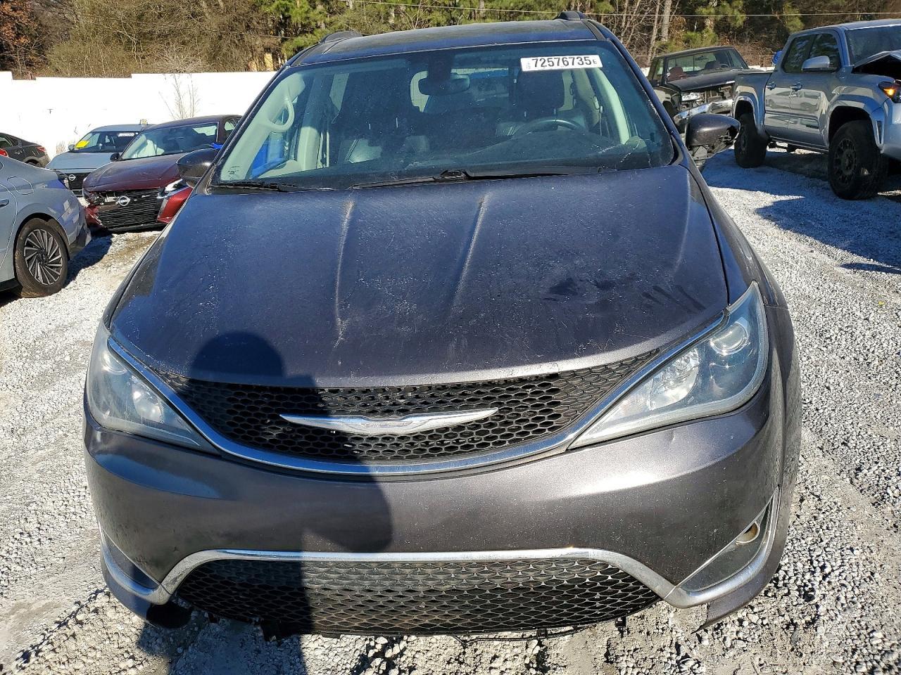 2017 Chrysler Pacifica Touring l