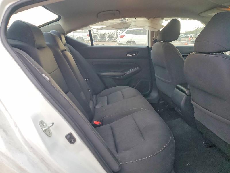 2019 Nissan Altima s