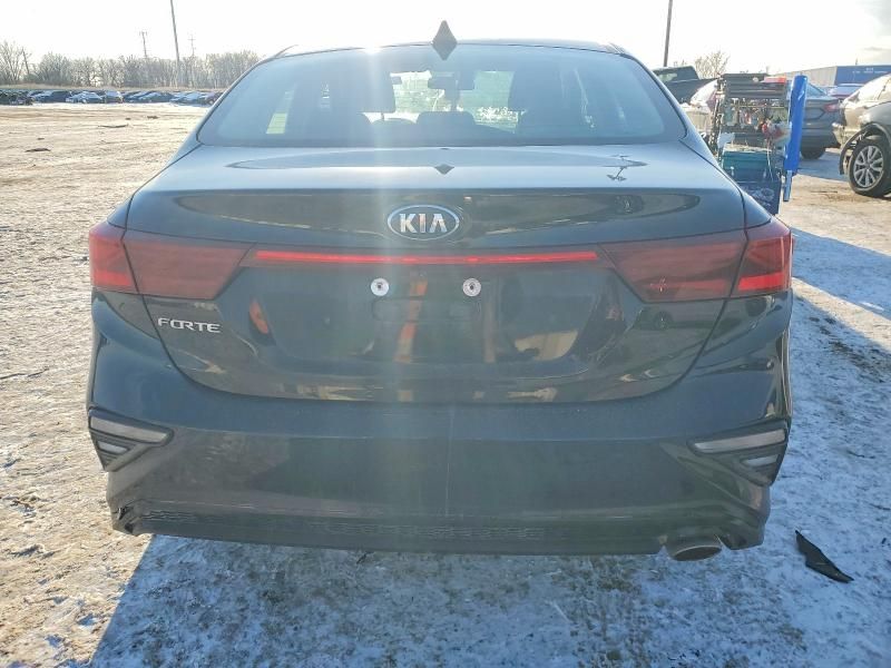 2021 KIA Forte fe