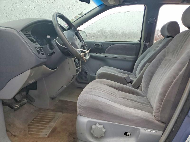 2002 Toyota Sienna le