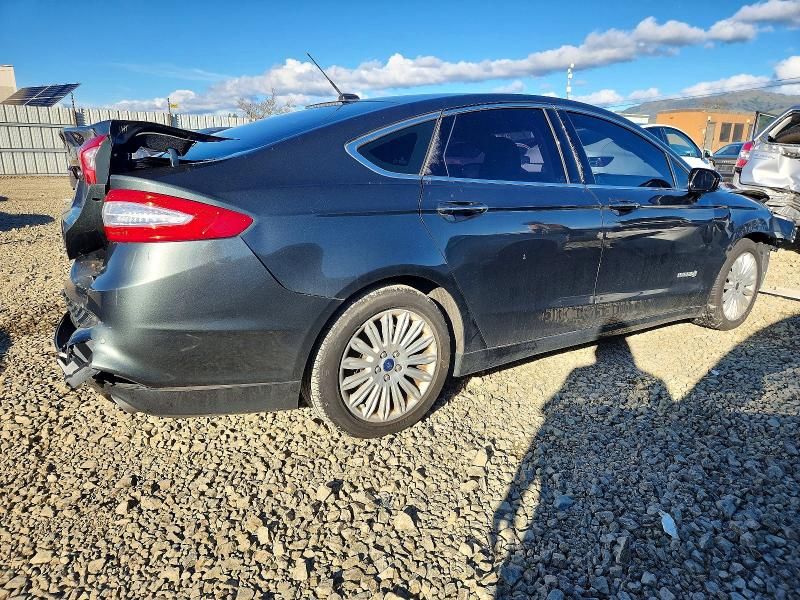 2016 Ford Fusion se Hybrid