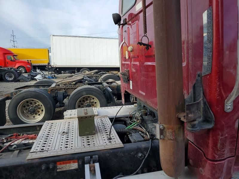 2005 Sterling AT 9500