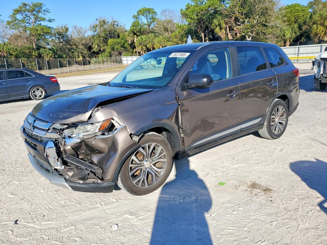 2018 Mitsubishi Outlander es